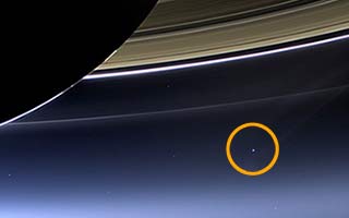 Cassini terre saturne