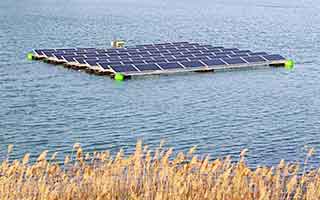 Centrale solaire flottante